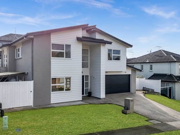 Exceptional Family Living in Mission Heights