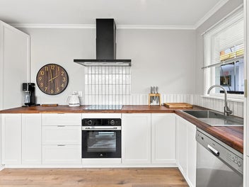Stylish Living Meets Exceptional Garaging