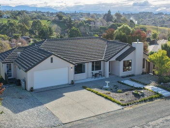 Ruby Bay Lifestyle Home with Sea & Mountain Views