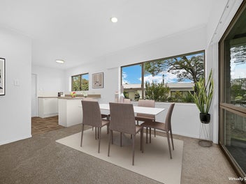 Sunny, Private & Superbly Located