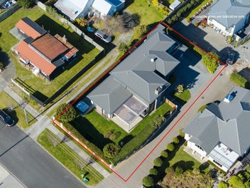 Luxury living just steps from the Lake