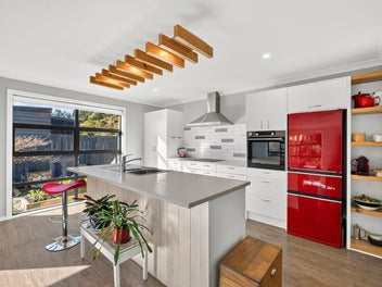 Modern Comfort in a Peaceful Setting