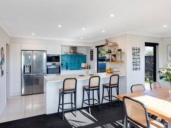Sunlit, sleek and superbly located