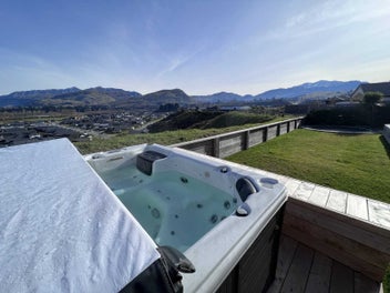 Home & Income with Unrivalled Views