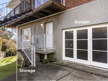 North-facing end unit