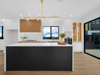 Brand New 182m2 | 2 Master Suites + Study