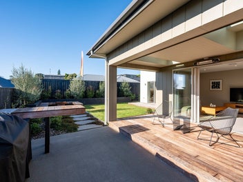 Award Winning Showhome, Make it your own!