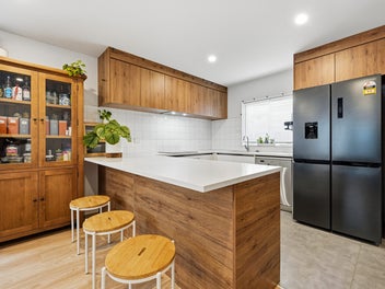 Modern Family Living in the Heart of New Lynn