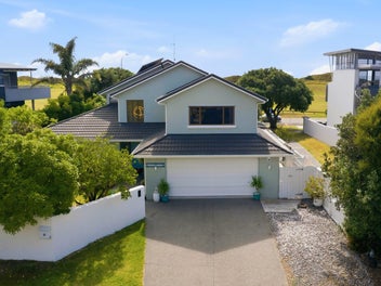 An Exceptional Coastal Lifestyle Opportunity