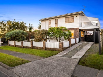 Sea Views, Space and Smart Buying