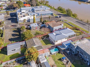 Prime river views, sunroom bliss, endless extras