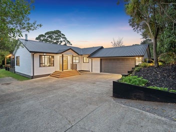 MODERN LIVING, MINIMAL MAINTENANCE