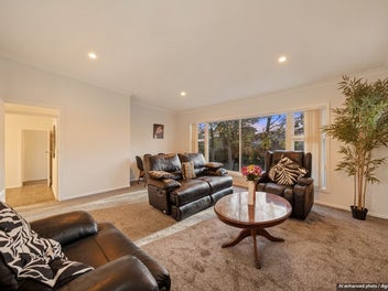 FULLY RENOVATED - SPLIT LIVING!