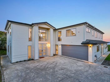 Exceptional Home, Exceptional Views, Freehold Site