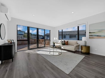 Luxury Living with Two-Bedroom Granny Potential