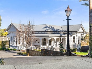 Grey Lynn Character, Red Beach Living