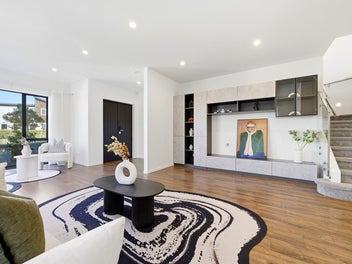 Spacious Family Home with Self-Contained Unit