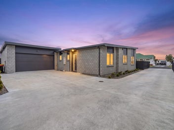 North Facing & Low Maintenance!