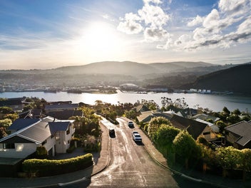 A Peerless Outlook, A Coveted Waverley Address