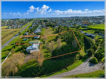 House + 5,565m2 of Resid-Zone Land Across 2 Titles