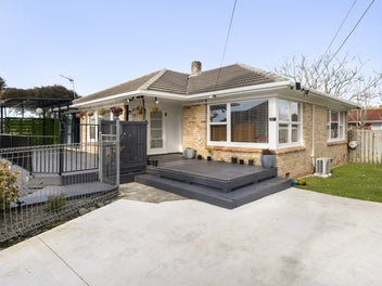 3 Bed + 1 Utility Room 1300sqm+ Land