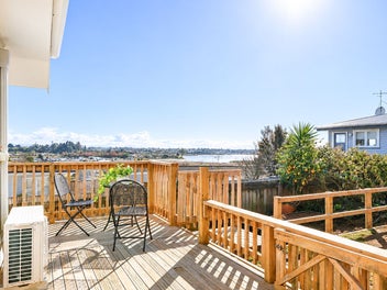 Renovated Cutie with a View