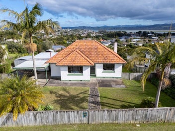 Fresh price, clear intent - vendor wants it sold