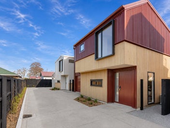 Brand New, Standalone in a Prime Ilam Location