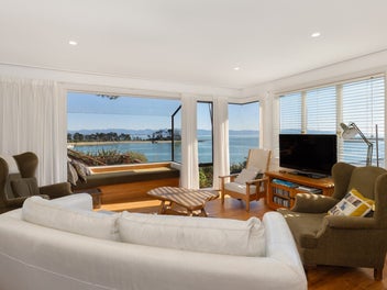 Nelson's Most Sought-After View Awaits