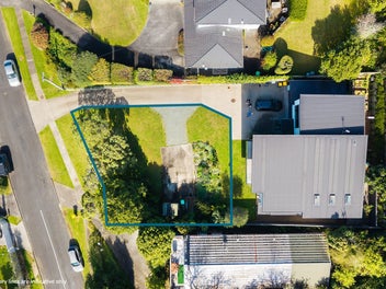 Prime Position | Expansive Sea Views