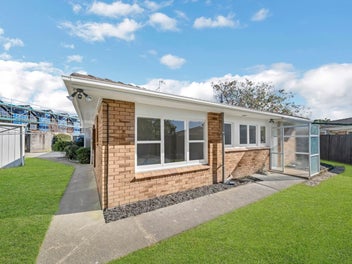 Brick & Tile Affordable Home, Freshly Renovated