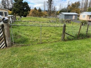 Prime Manunui Section with River Access