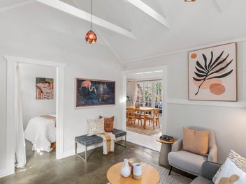 La Petite Maison - Charm and Convenience
