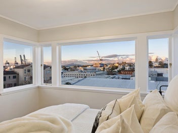 Beautifully Restored with Iconic Harbour Views