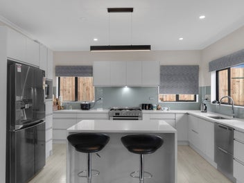 Large Family Home + Minor Household Unit