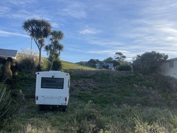 Image 1 of 7