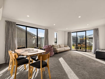 Step into Easy Living in Shotover Country