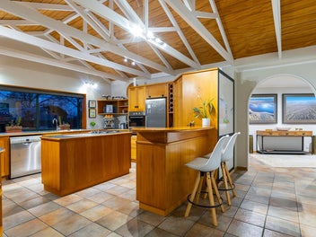 A hidden estate in the heart of Springlands