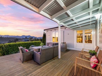 Move for the lifestyle. Stay for the views