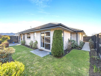 Premium Parkside Living