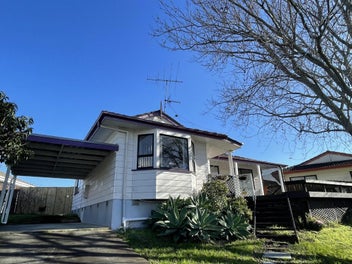 Image 1 of 20
