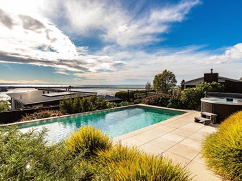 Space, scenery and a swimming pool