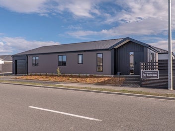 Simple, Easy Living - Belfast