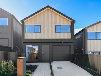 Turnkey Luxury New Build!