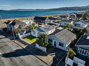 Enviable beachside living