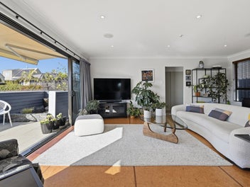 URBAN HIDEAWAY