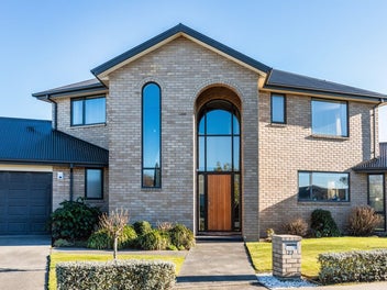 Much Admired in Desirable Location