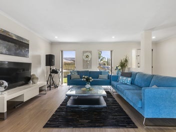 Botany College Zone | Overseas Owners Say SELL