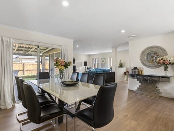 Botany College Zone | Overseas Owners Say SELL