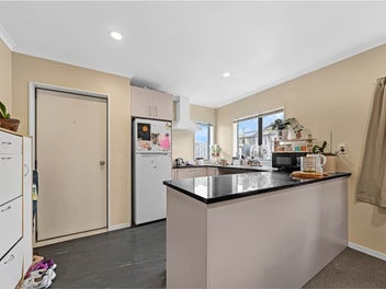 Brick & Tile 4-Bed Family Home